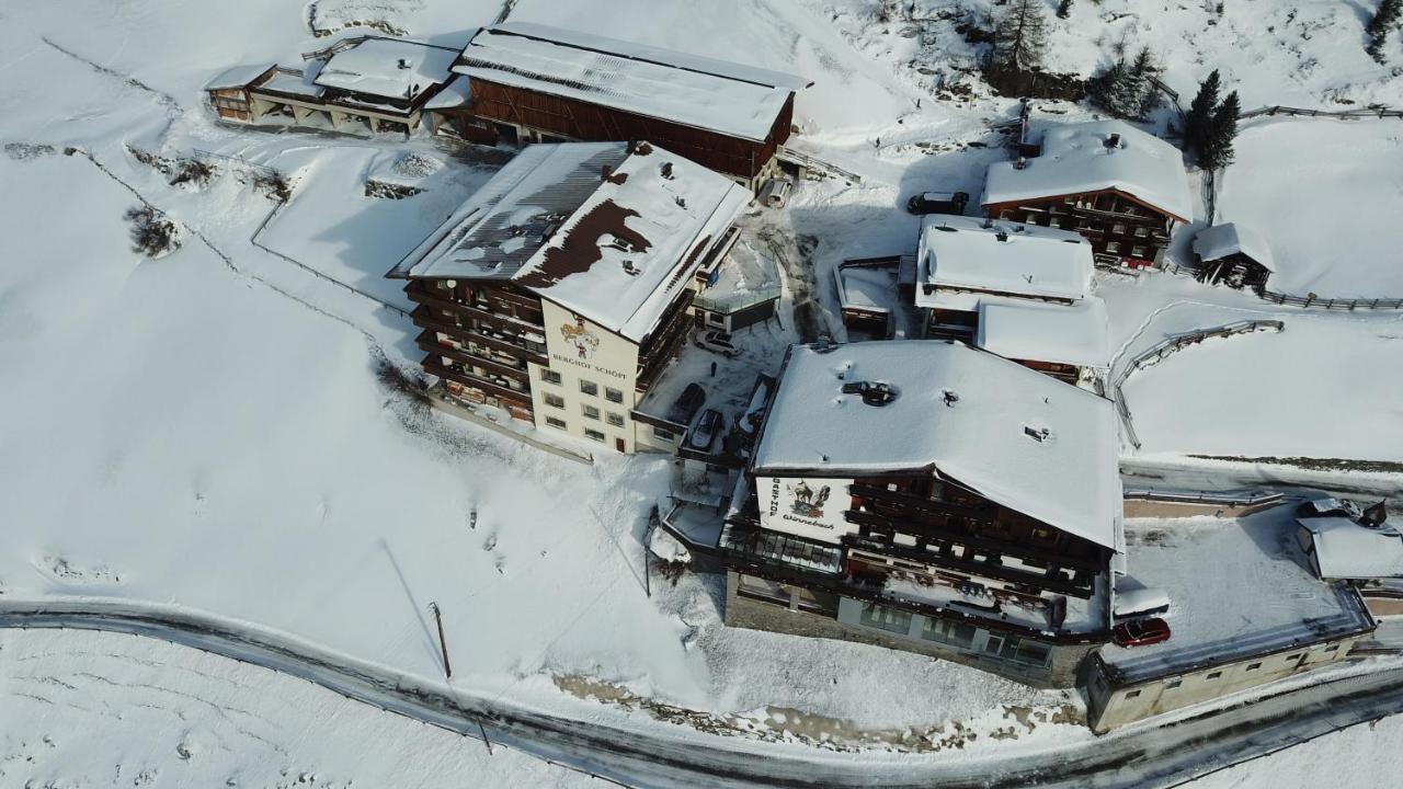 Gaestehaus Berghof Schoepf Langenfeld Exterior photo